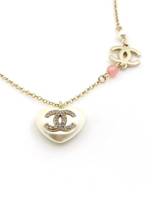 Trang sức vòng cổ Chanel