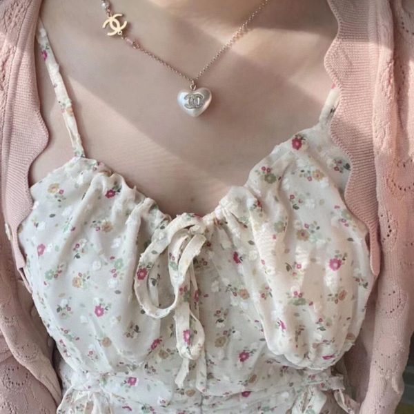 Trang sức vòng cổ Chanel