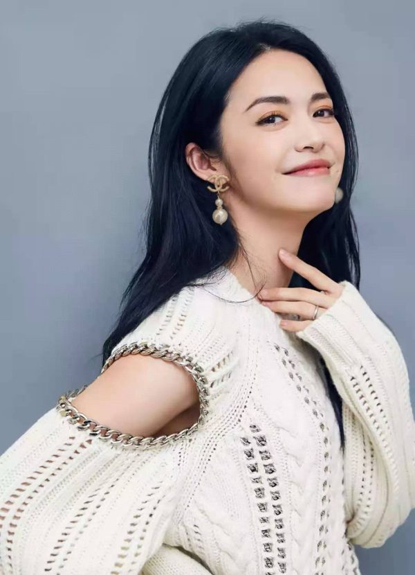 Phong cách mới nhất của Chanel Twist Dây thừng bông tai ngọc trai