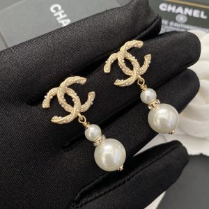 Phong cách mới nhất của Chanel Twist Dây thừng bông tai ngọc trai