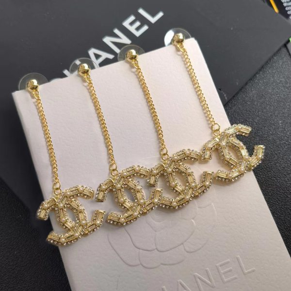 Chanel Swarot màu kim cương màu ngọc trai thư stud bông tai