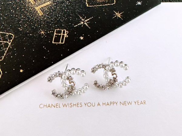 Chanel Swarot màu kim cương màu ngọc trai thư stud bông tai
