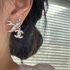 Chanel Swarot màu kim cương màu ngọc trai thư stud bông tai