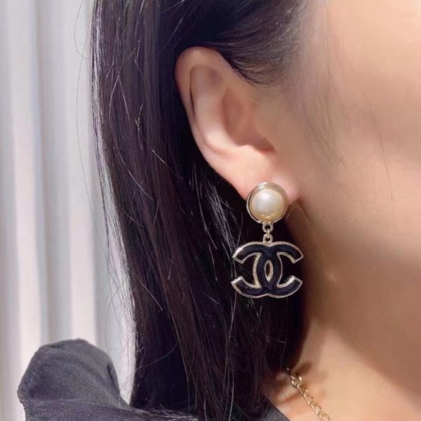 Chanel Swarot màu kim cương màu ngọc trai thư stud bông tai