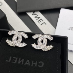 Chanel Swarot màu kim cương màu ngọc trai thư stud bông tai